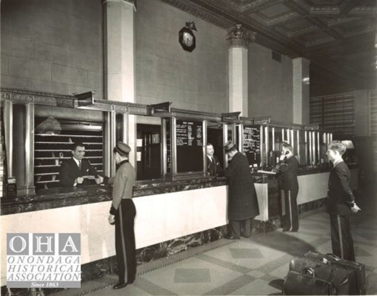 Hotel Syracuse Lobby